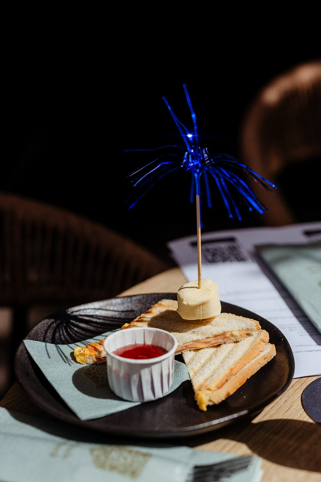 Feestelijk geserveerde lunch met een sterretje